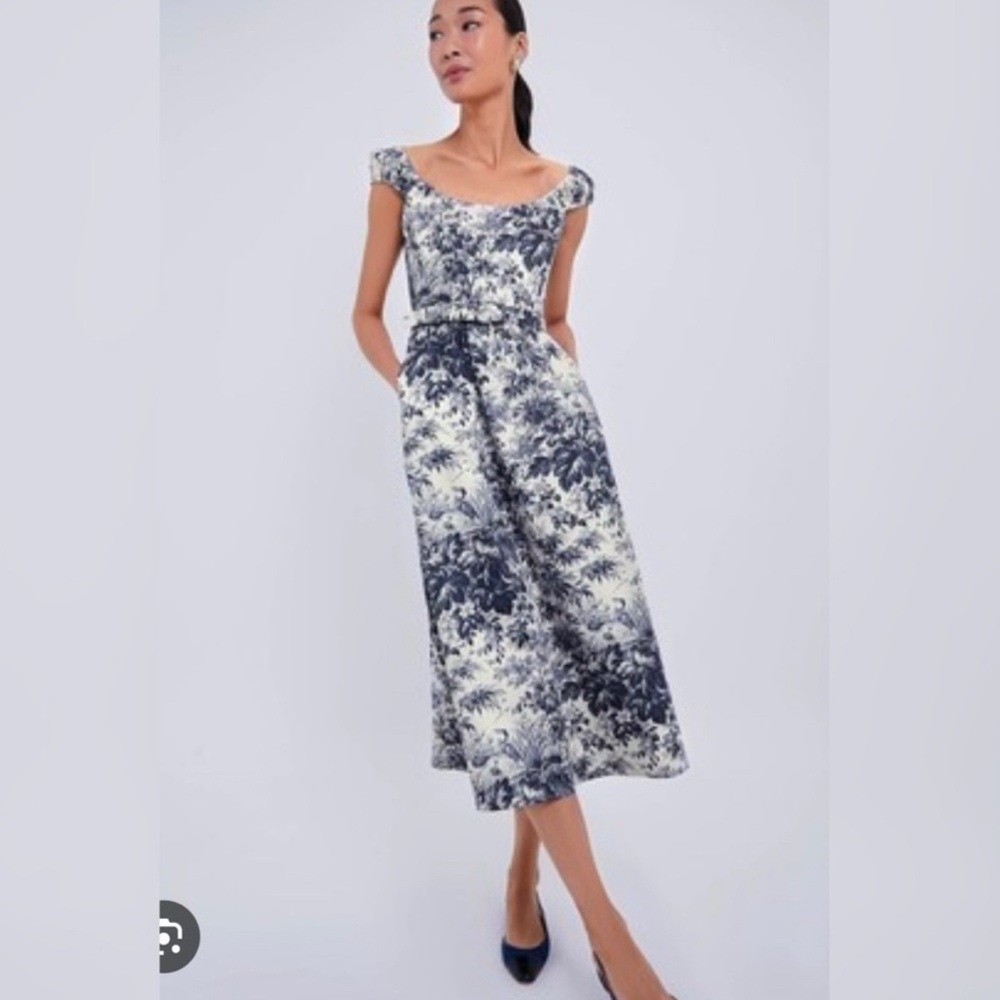 Tuckernuck Blue and White Floral Midi Dress